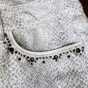White House Black Market Pants - White house black market skinny crop pants White House Black Market Pants - White house black market skinny crop pants